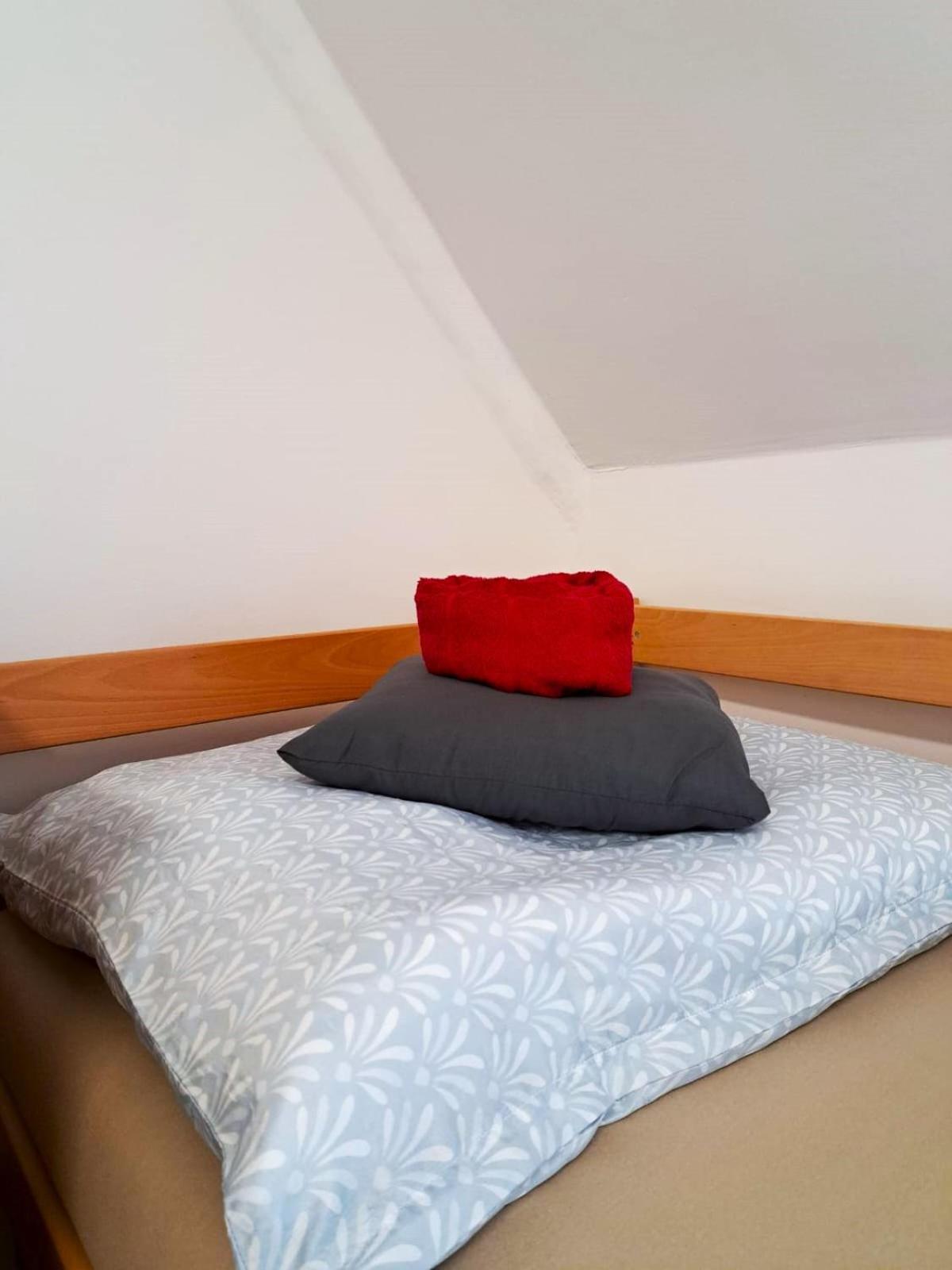 Rentcenter79 Homestay *